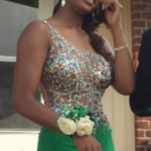 Prom Dress/Ballroom Dress - Picture 2 of 2